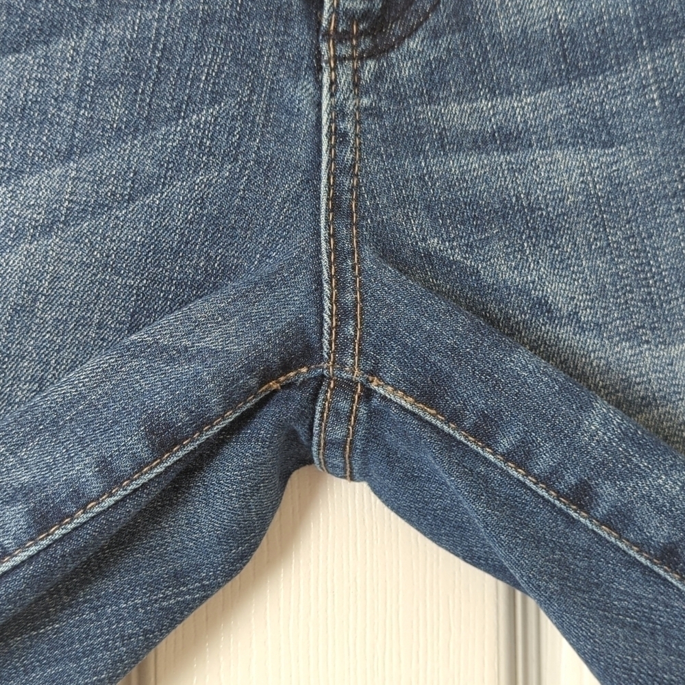 Kut from the Kloth Catherine Mid Rise Dark Wash Slim Fit Boyfriend Denim Jeans 4 - Picture 13 of 16